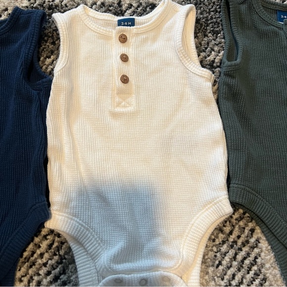 Bundle of 3 old navy henley tank onesies - Picture 3 of 7